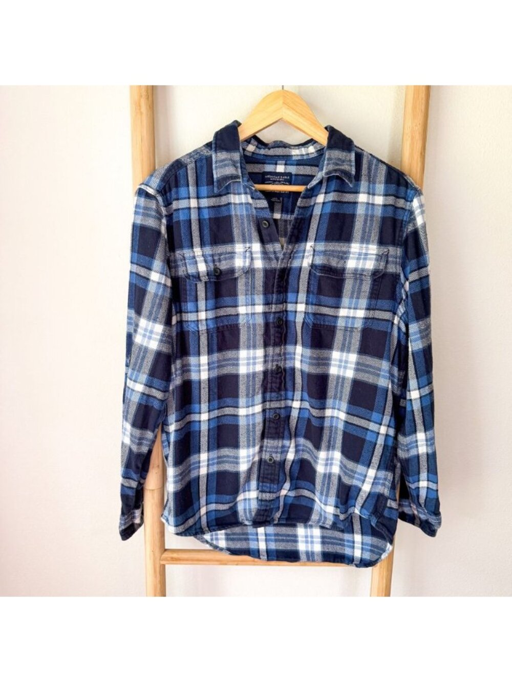 American Eagle Men’s Blue Plaid Flannel Button Up Shirt Size Large